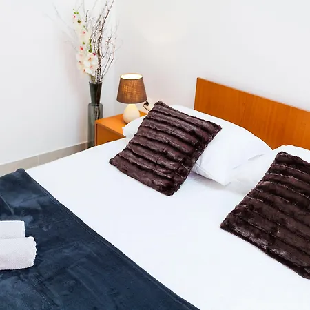 Mara Pensionat Vela Luka