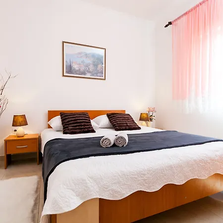 Gostinjska kuća Mara Vela Luka