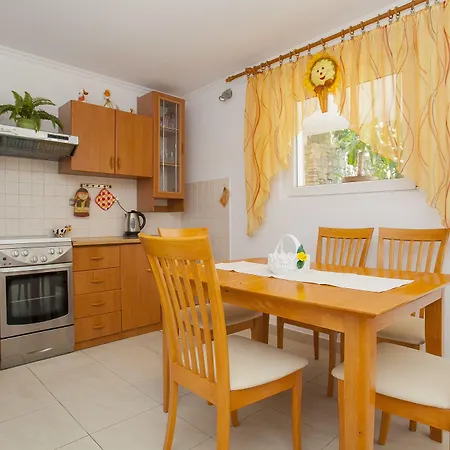 Gostinjska kuća Mara