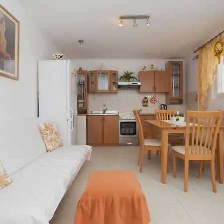 Mara Gostinjska kuća